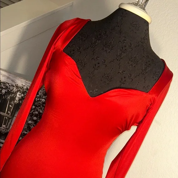 Oh Polly Vibrant Red Long Sleeve Sexy Dress - Picture 4 of 7